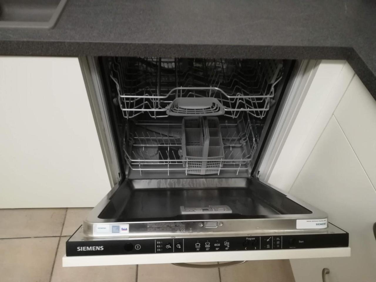 Apartment Sariks Place Brugia Zewnętrze zdjęcie
